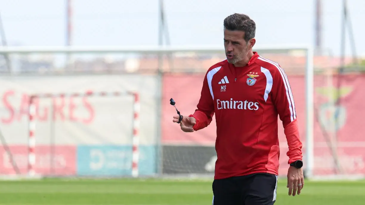 Médio luxemburguês não conta para Marco Silva e vai sair do Benfica - Exclusivo confirmado