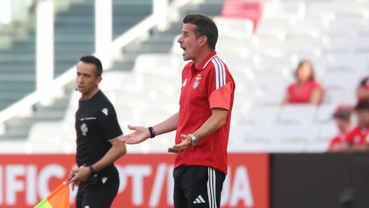 Marco Silva terá oportunidade neste domingo que contar com Schjelderup e Aursnes e terá pela primeira vez o plantel completo no Benfica