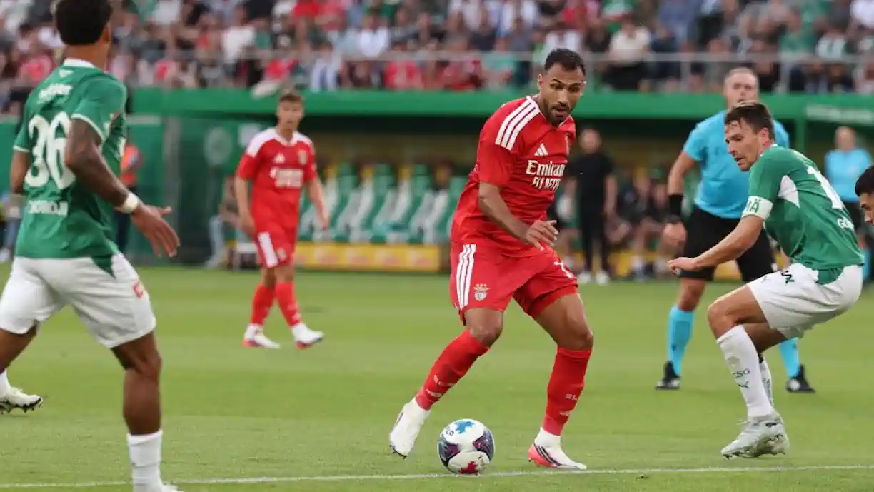 Benfica tem jogo para esquecer e estreia-se na nova época com derrota frente ao St. Gallen