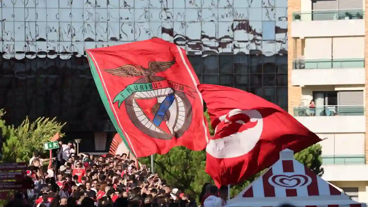 Benfica é derrotado por equipa alemã e está eliminado da Liga dos Campeões de Basquetebol; treinador admite falta de nível