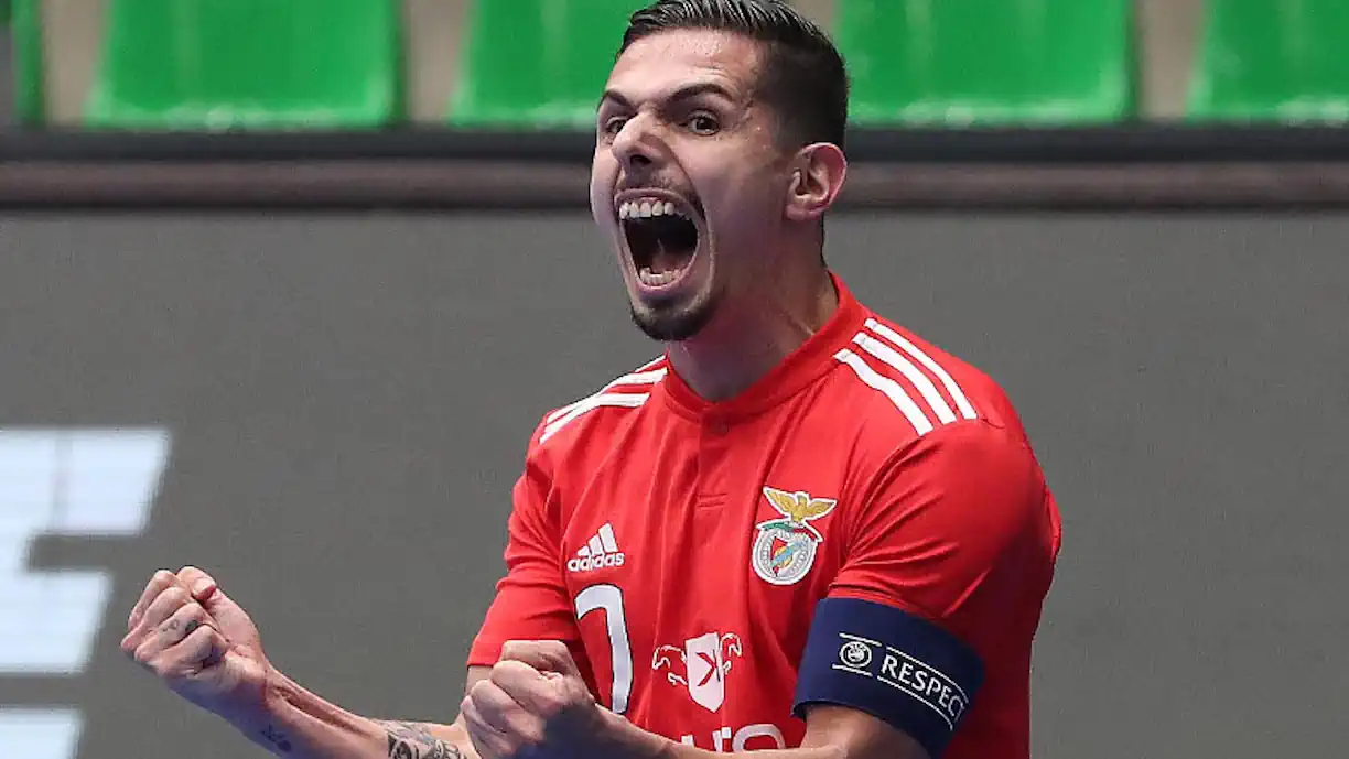 Oficial! Bruno Coelho regressa a Portugal e vai jogar no...