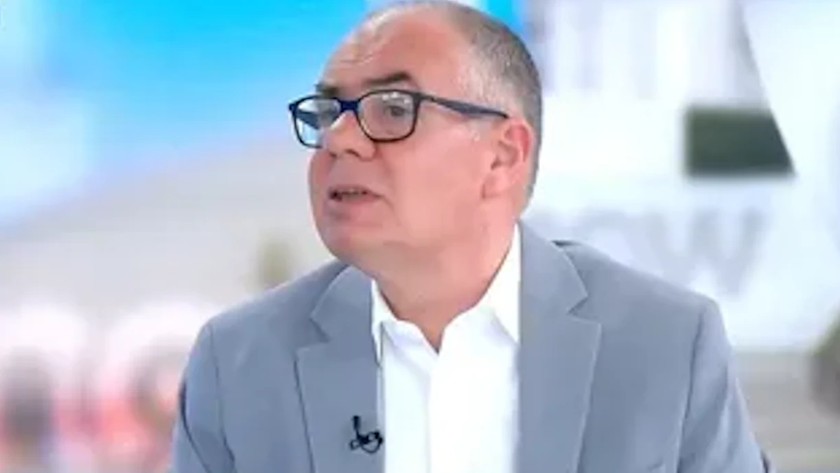 Luís Pedro Sousa aponta dedo a futebolista do Benfica: "Tem perfil pouco trabalhador"