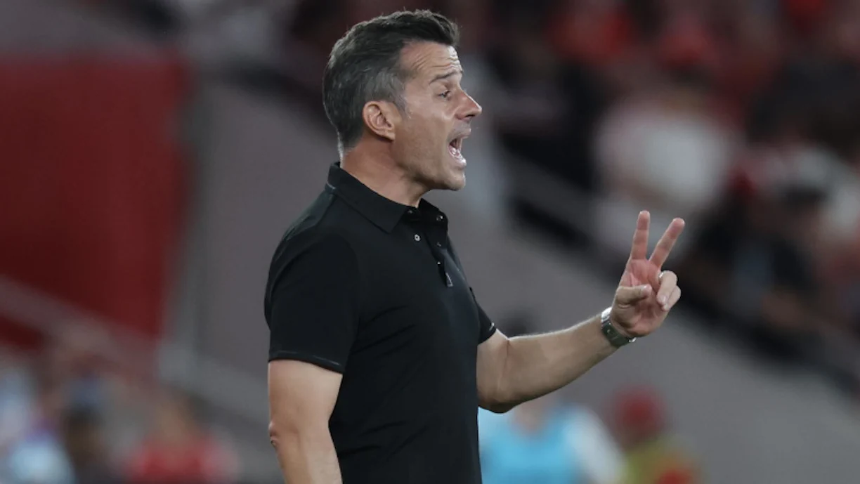 El Hadrioui avisa Marco Silva que Benfica tem um jogador no banco "com muito talento"