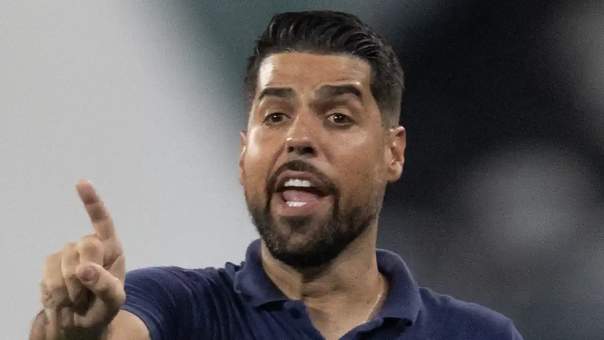 António Oliveira acredita que Daniel Banjaqui, lateral direito do Benfica, será a maior venda na história da posição