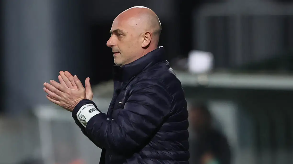 Jorge Couto prevê Porto - Benfica “quentinho” e avisa águias: “Tudo pode acontecer”