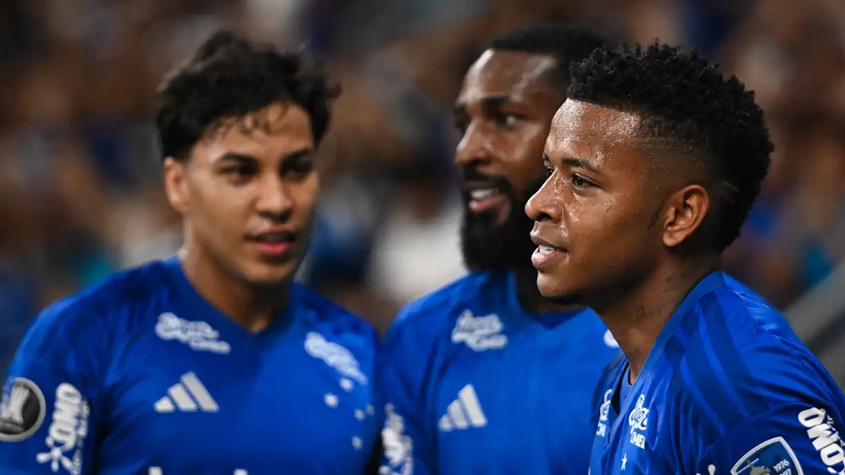 Benfica, Bayern de Munique e Leverkusen na corrida por goleador do Cruzeiro
