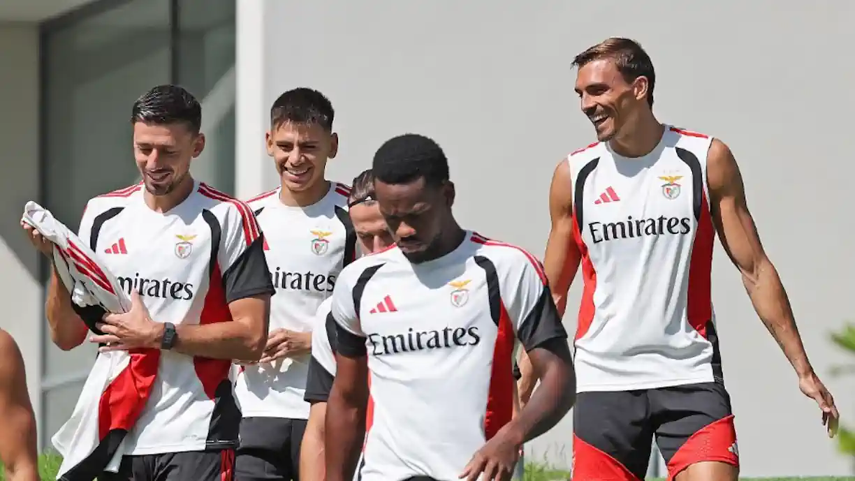 Daniel Brizuela avisa adeptos que Benfica tem jogador bombástico no plantel: "Talento superlativo"