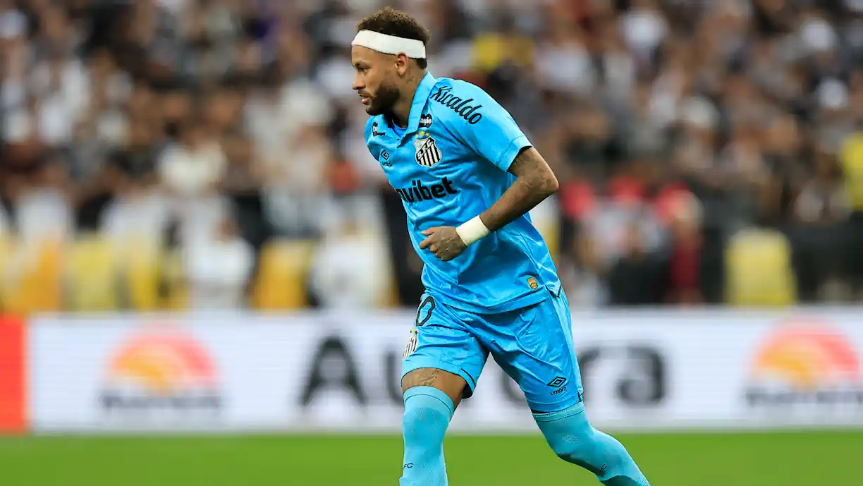 Negócio fechado! Extremo que fez 15 golos no Benfica vai ser reforço do Santos de Neymar
