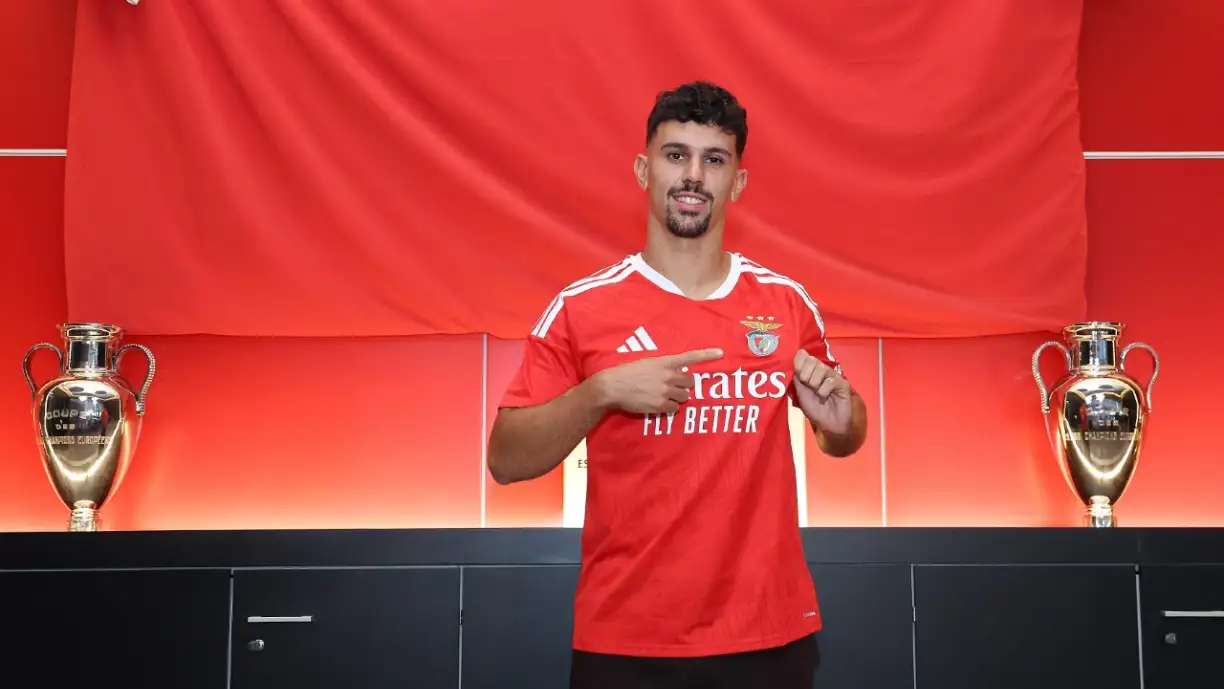 Exclusivo Glorioso 1904 - Bayern Munique não fez qualquer abordagem concreta por Tomás Araújo, apesar dos rumores do interesse alemão no jogador do Benfica
