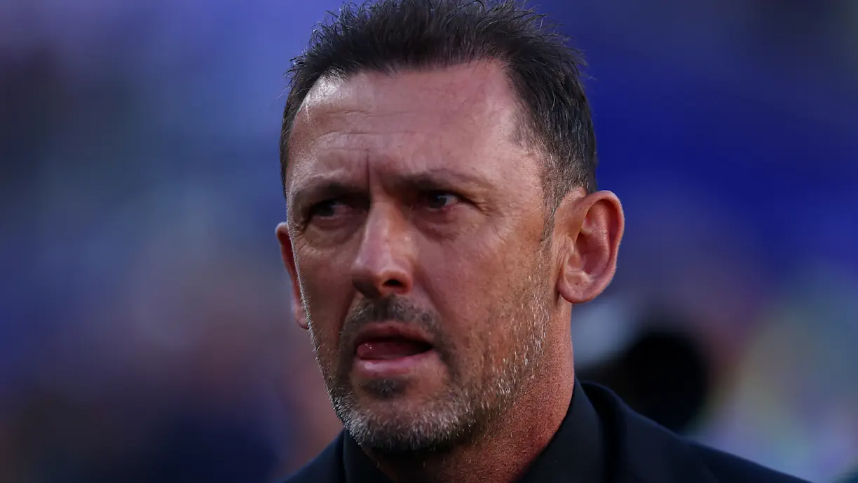 Tony Popovic, selecionador da Austrália, afirma que Alessandro Circati não está a ter os minutos necessários no Benfica