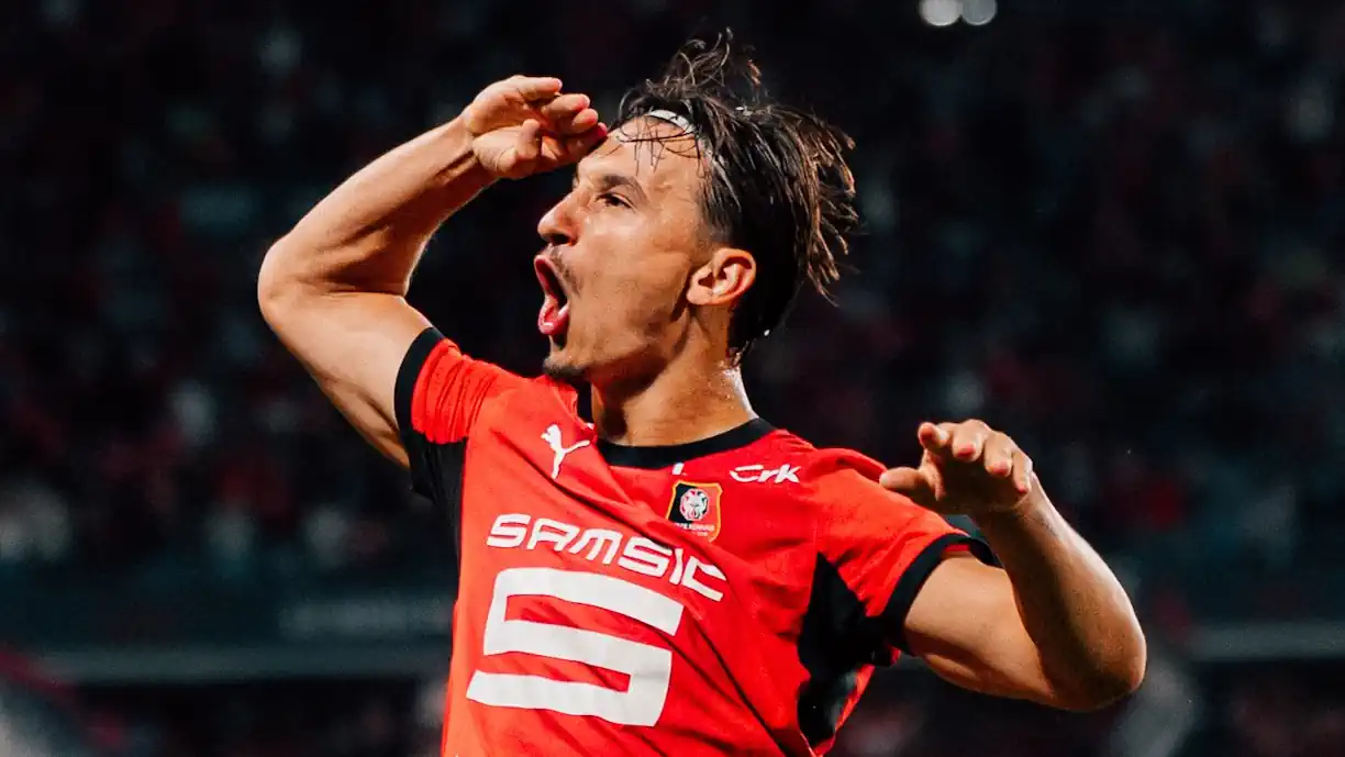 Exclusivo Glorioso 1904 - Estéban Lepaul foi avançado como alvo do Benfica, mas o valor de mercado torna negociação quase impossível