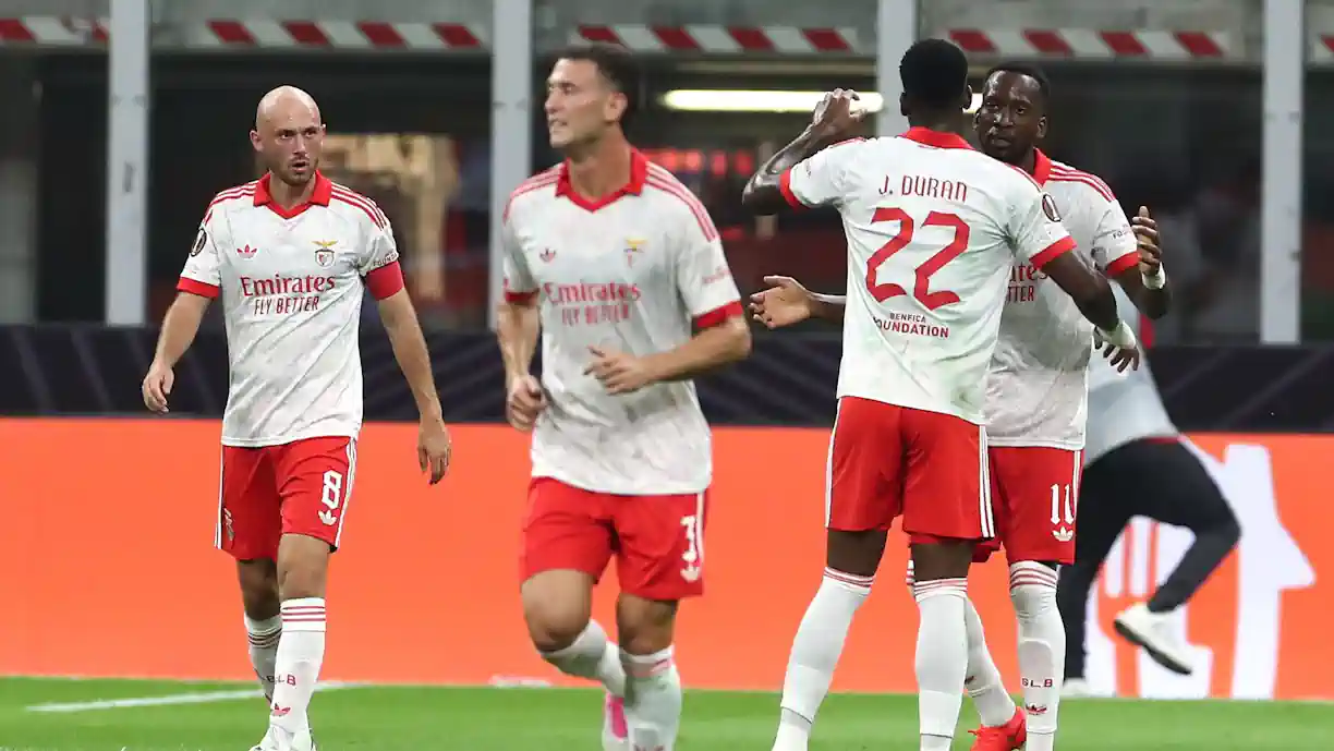 Jhon Durán poderá voltar a ser opção para a seleção da Colômbia, mas Suárez pede que avançado do Benfica peça desculpas