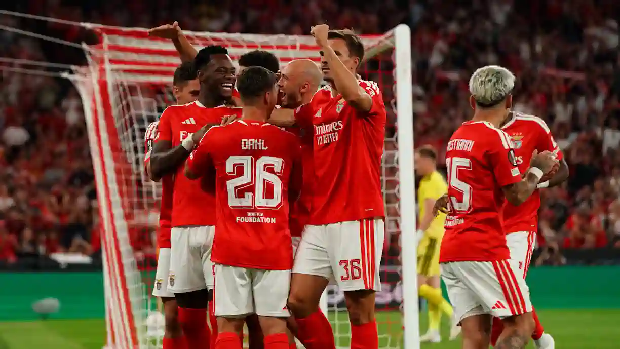 Novas más notícias! Atacante do Benfica falha próximos 5 jogos por lesão