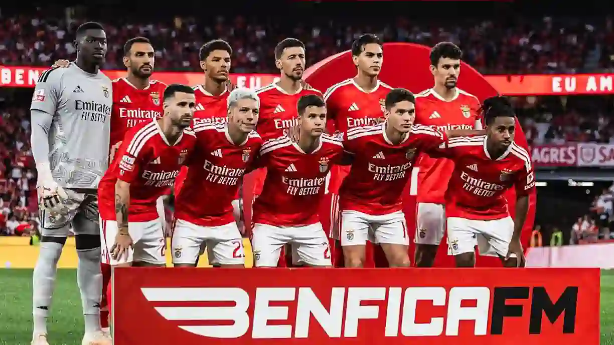 Coqueluche do Benfica espalha magia na Luz e é candidato ao Golden Boy